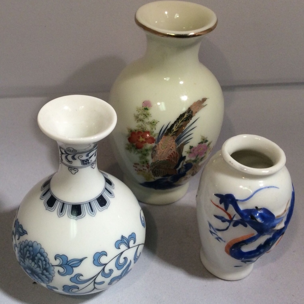 VTG Lot 3 porcelain mini bottle vase signed Japan dragon floral pattern